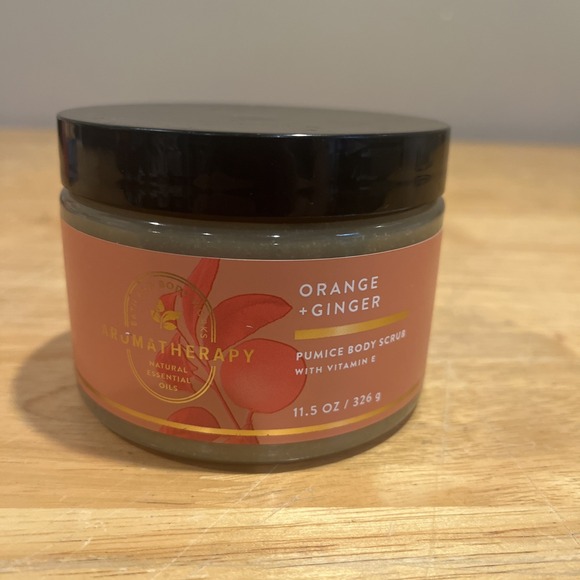 Bath and Body Works Aromatherapy ENERGY ORANGE GINGER Pumice‎ Body Scrub 11.5oz - Picture 1 of 4